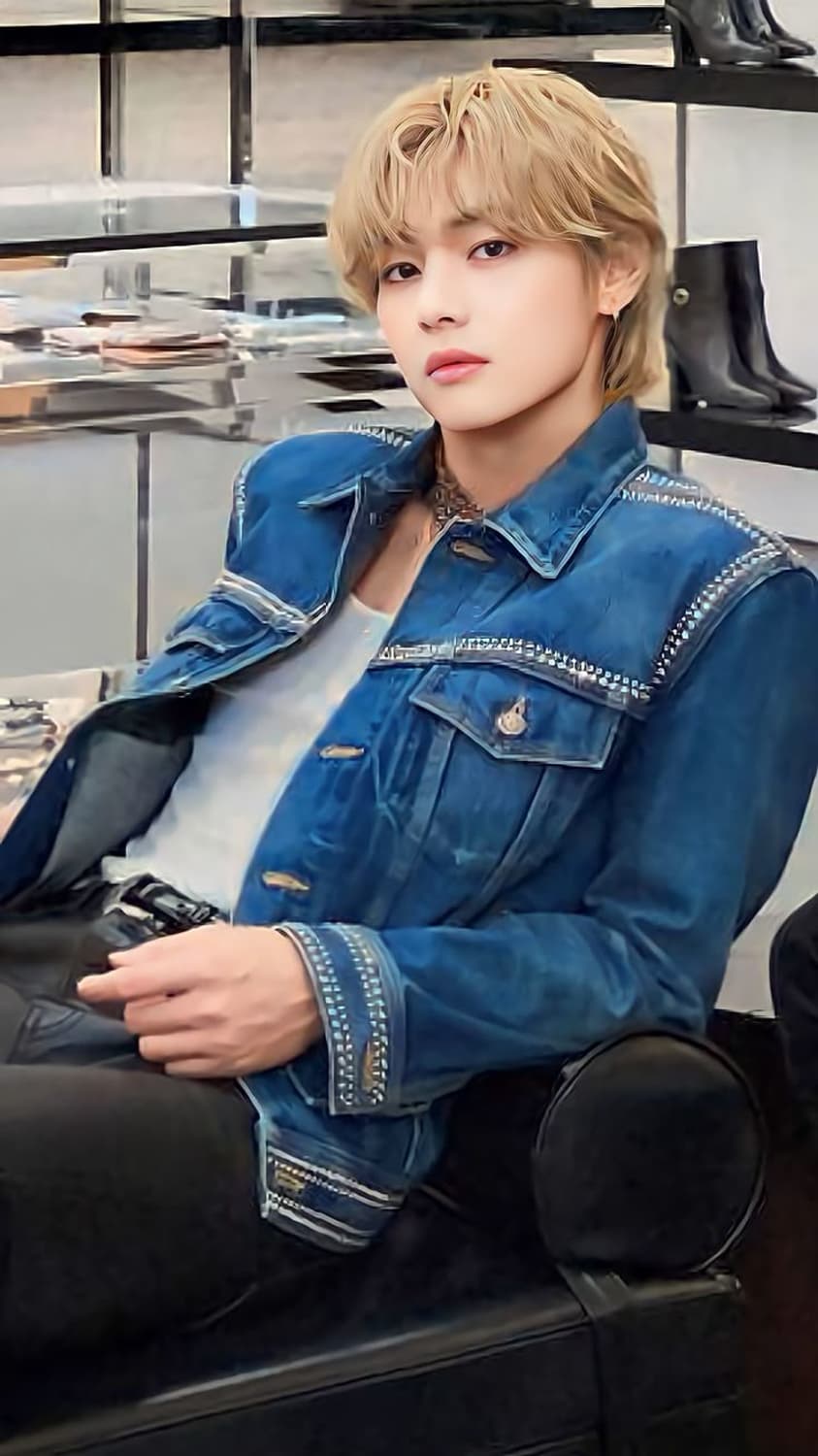 셀린느 오모테산도 리뉴얼 한정 르 팔라스 데님자켓 BTS V착용!! 상품이미지2