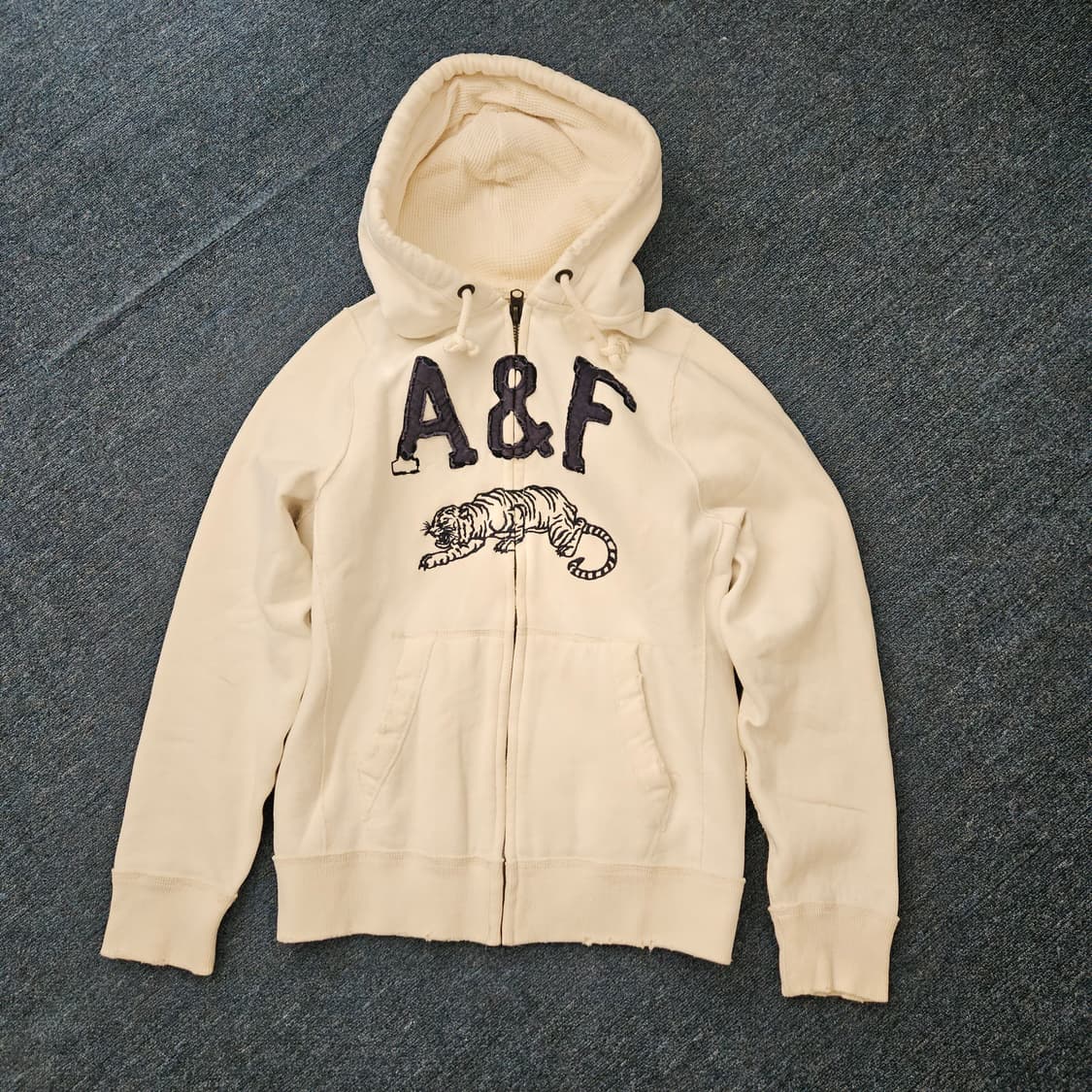 아베크롬비 호랑이 M 상품이미지1