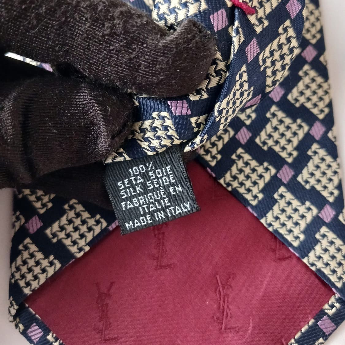 YVES SAINT LAURENT 입생로랑 실크 네이비 기하 패턴 넥타이 상품이미지8