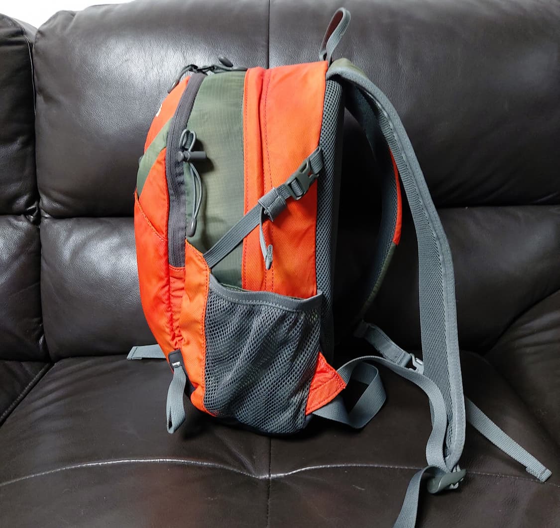 컬럼비아 등산 가방 오렌지/그린(15L) 상품이미지2