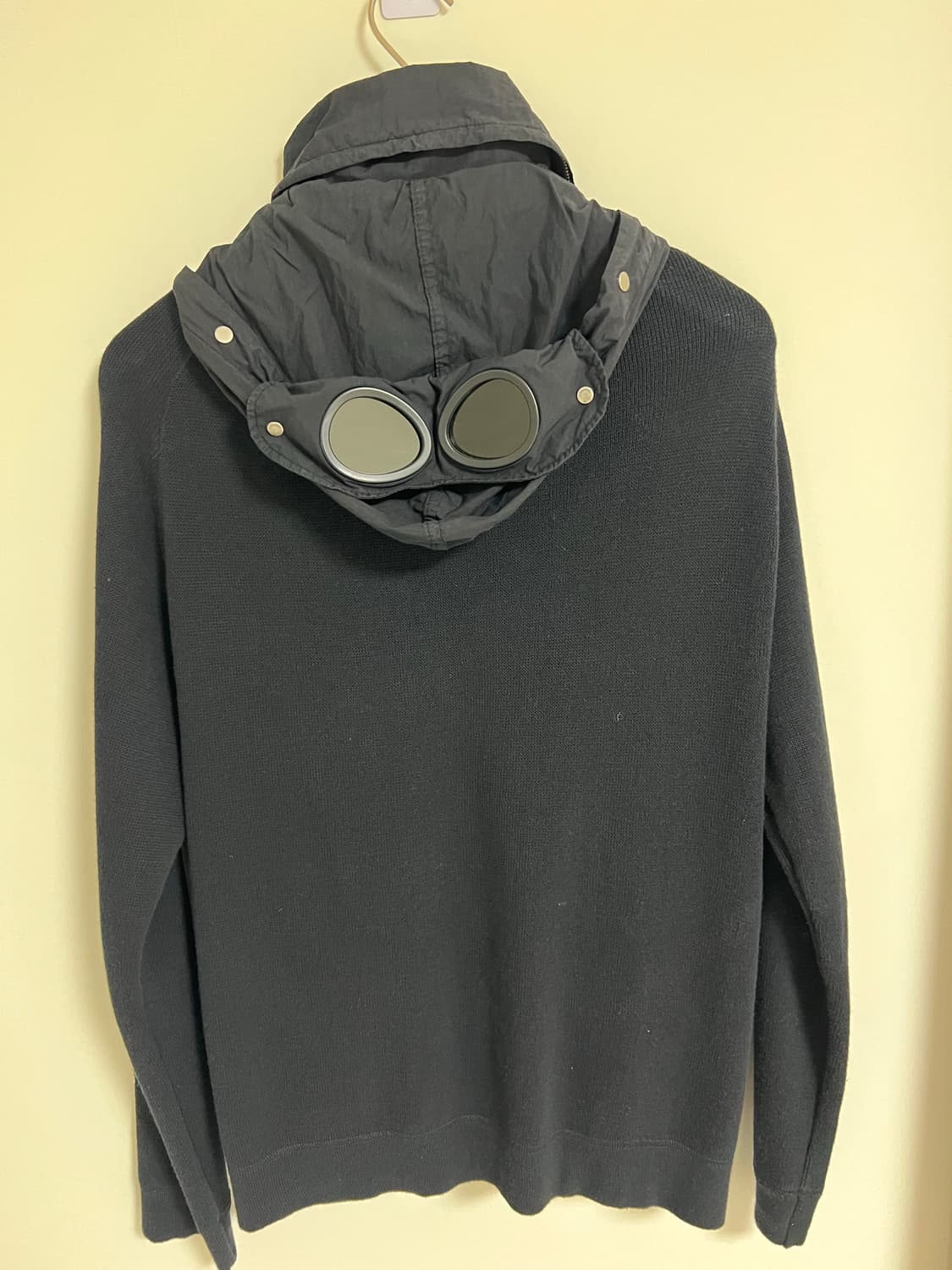 CP컴퍼니 고글후드집업니트 L 100 상품이미지2