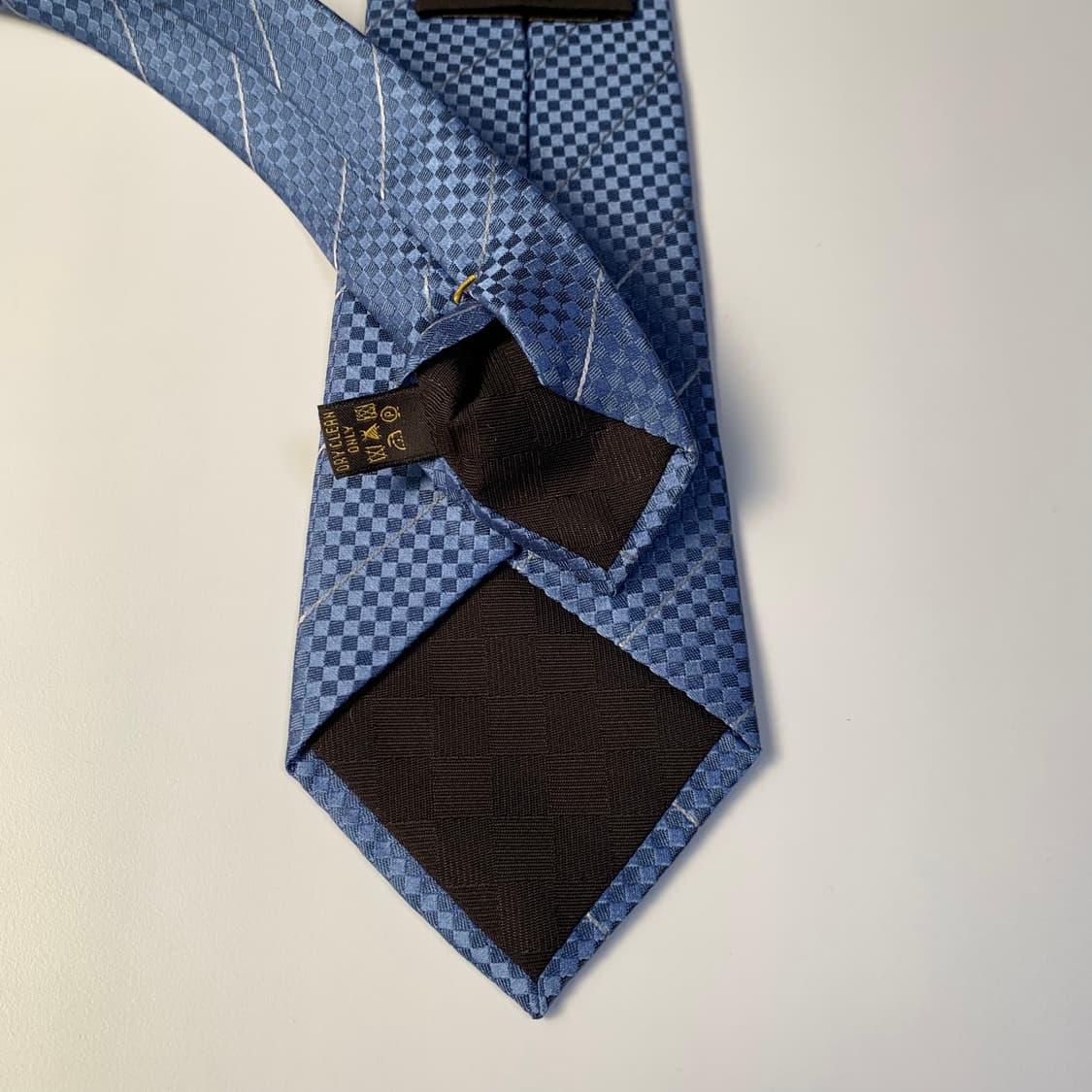 루이비통 스몰다미에 스트라이프 명품넥타이 A+등급 8.7cm 상품이미지6