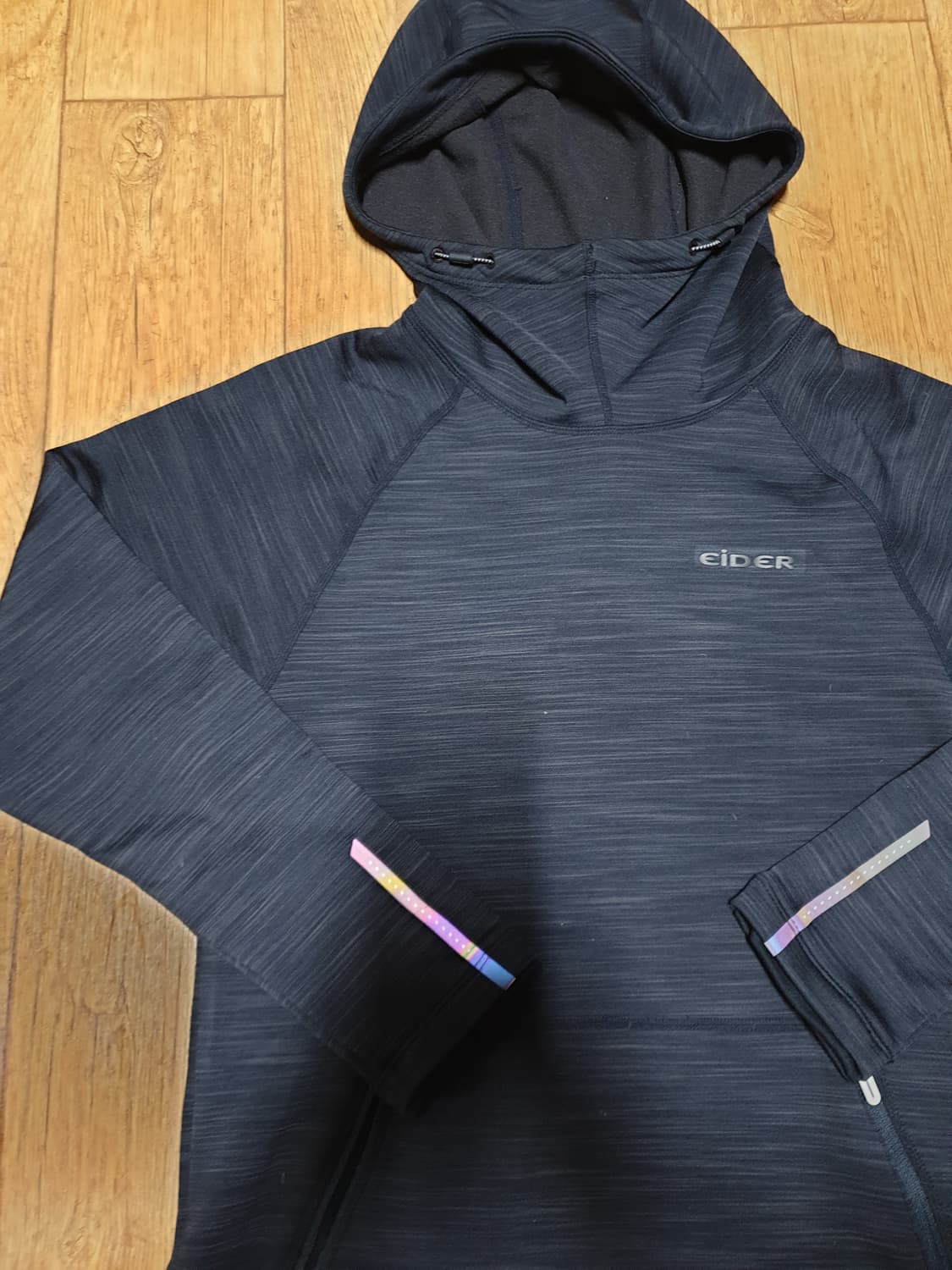 1064 아이더 후드티 90 사이즈입니다 상품이미지4