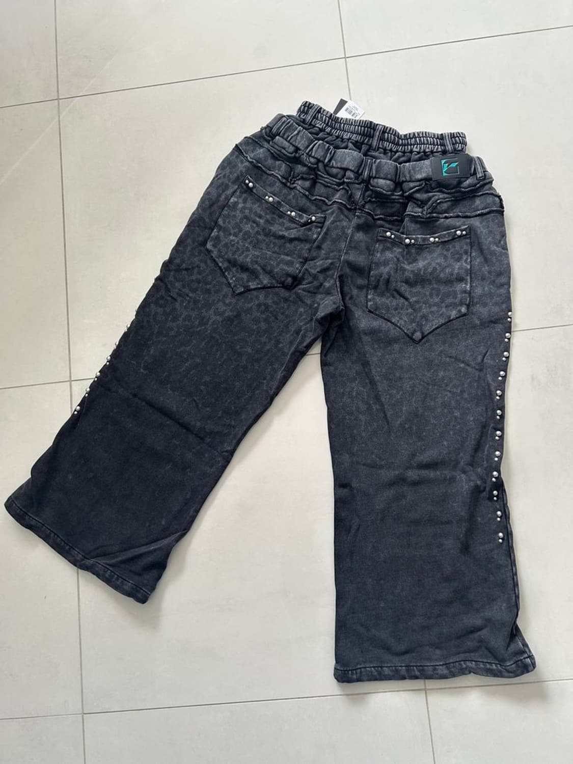 STUD BLEACH LEOPARD SWEAT PANTS 상품이미지2