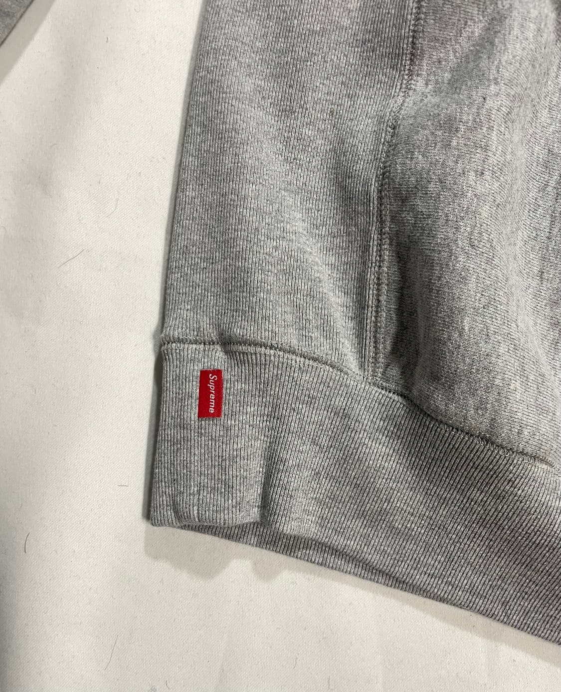 슈프림 23fw 바시티 후드 그레이 상품이미지4