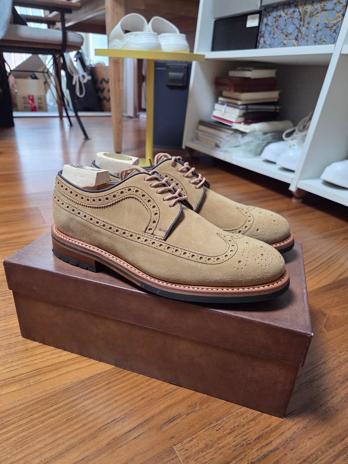 [새상품] Berwick 1707 스웨이드 윙팁 슈즈 상품이미지3