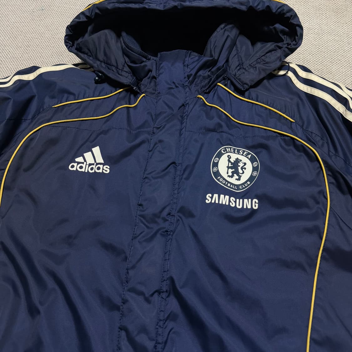 아디다스 첼시FC 올드스쿨 패딩 자켓 상품이미지2