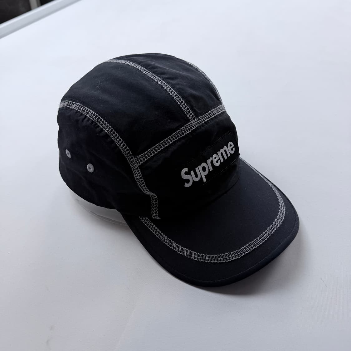 슈프림 23SS 리플렉티브 스티치 캠프캡 블랙 상품이미지2