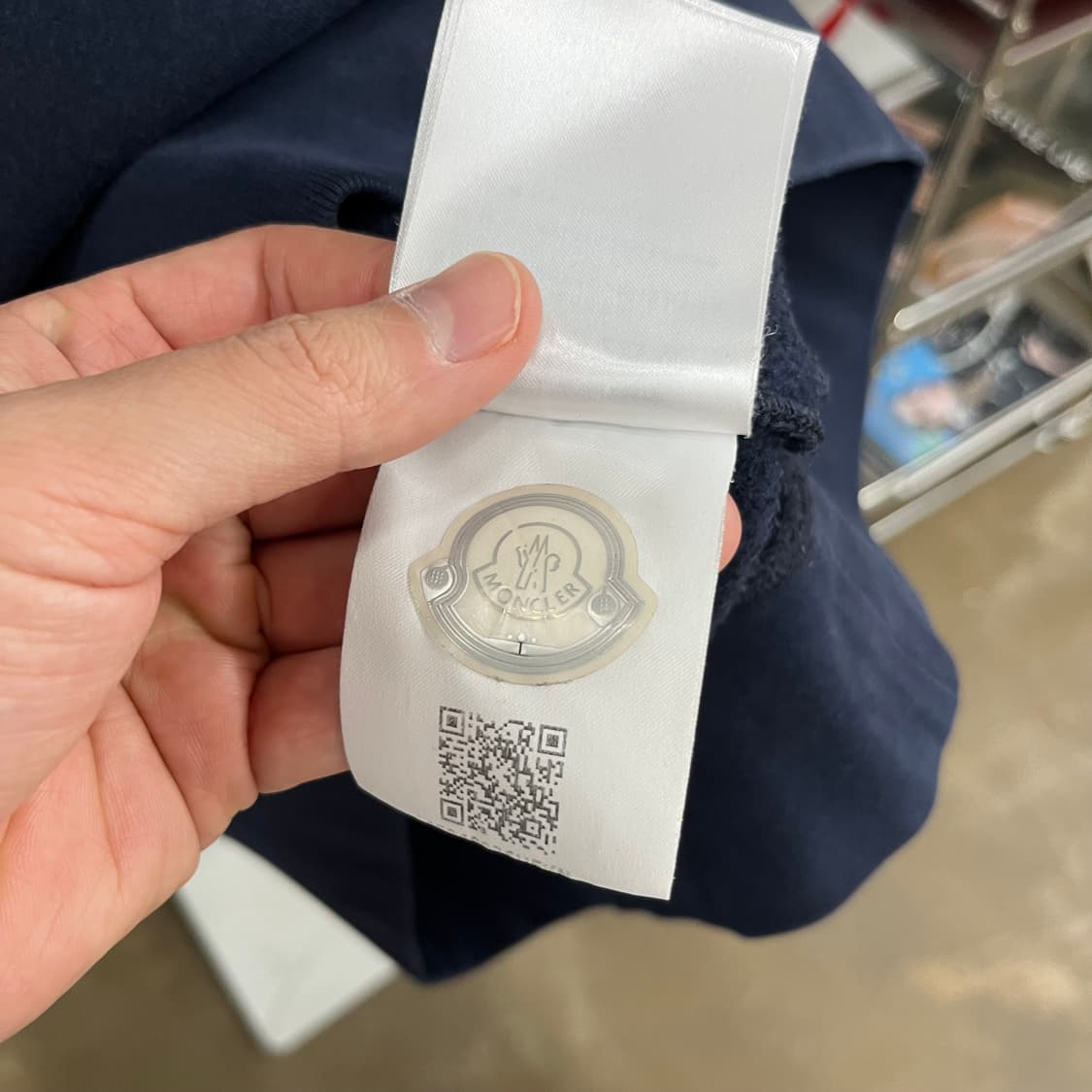 몽클레어 맨투맨 M 상품이미지5