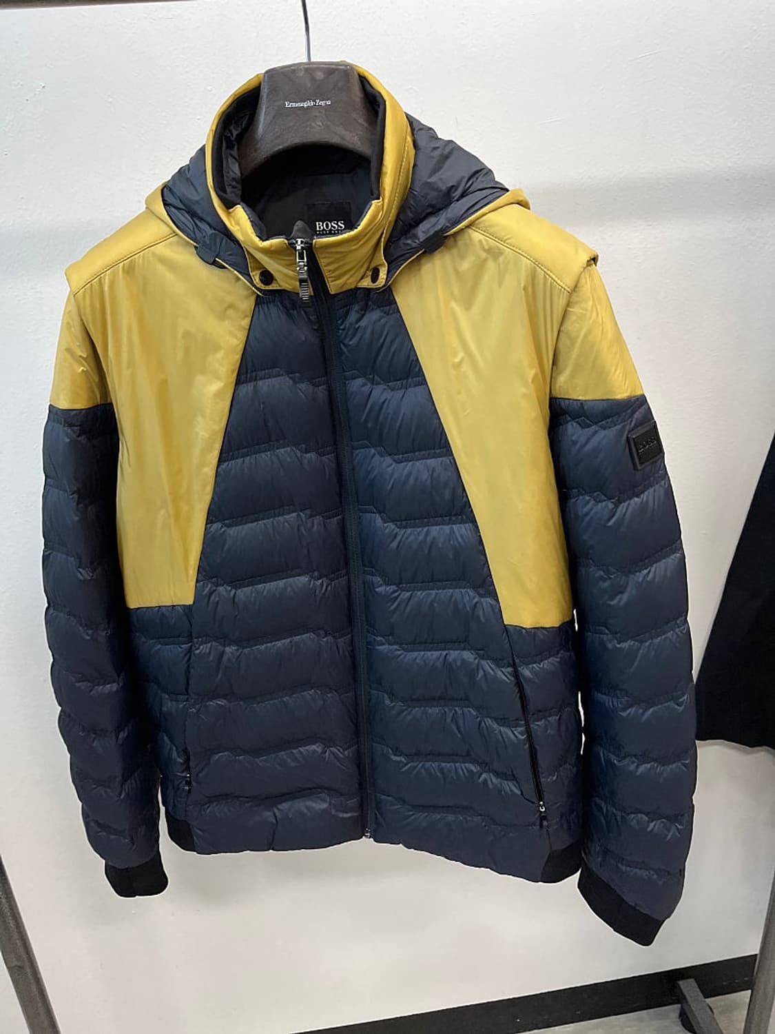 105) 휴고보스 후드 경량다운  상품이미지2