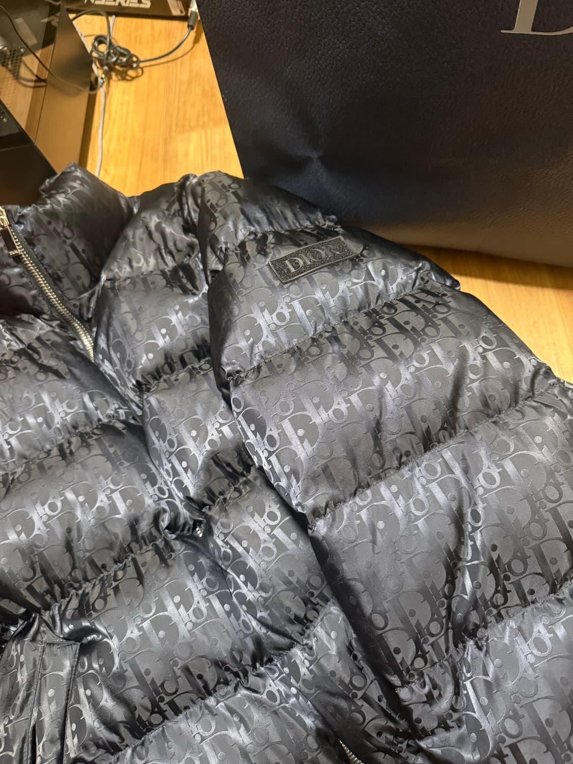 디올 오블리크 블랙 패딩 52사이즈 상품이미지5