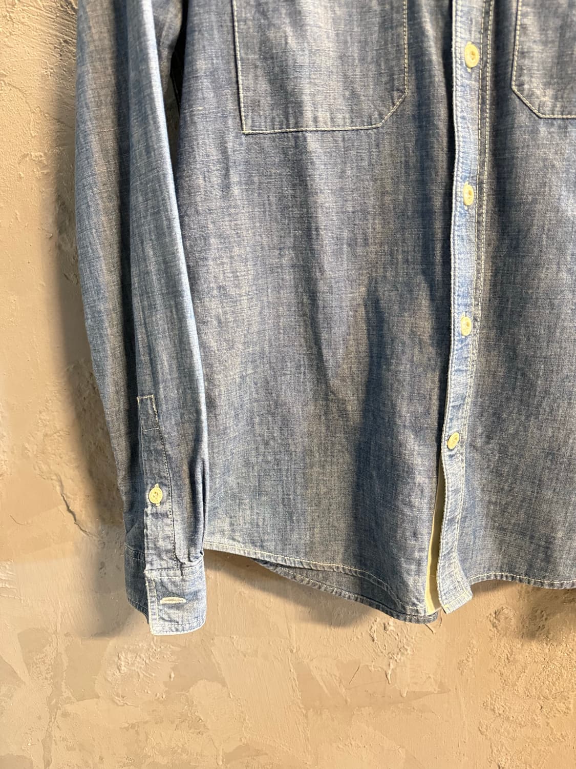 M 스톤아일랜드 STONE ISLAND 샴브레이 투포켓 셔츠 블루 상품이미지2