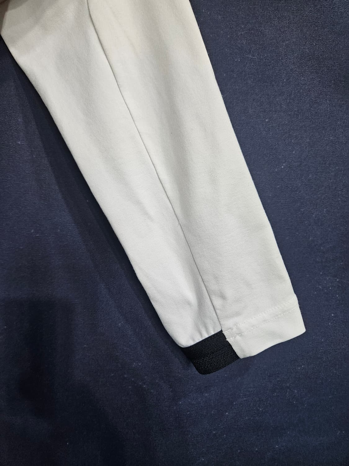 데상트 화이트 남성 슬림핏 95 집업자켓  상품이미지5