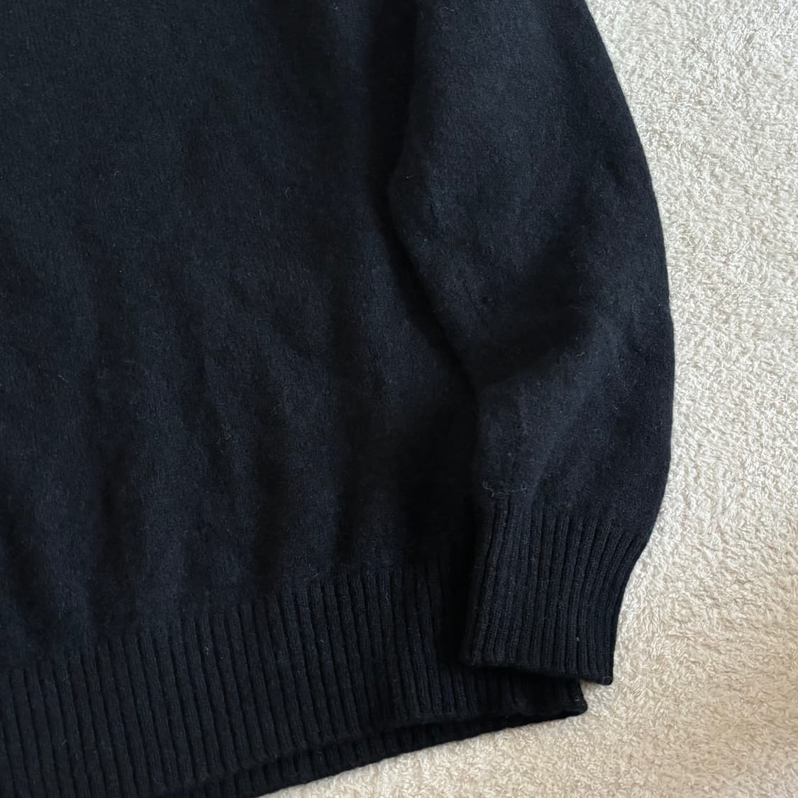 유니클로 다크네이비 울 100 니트 상품이미지3