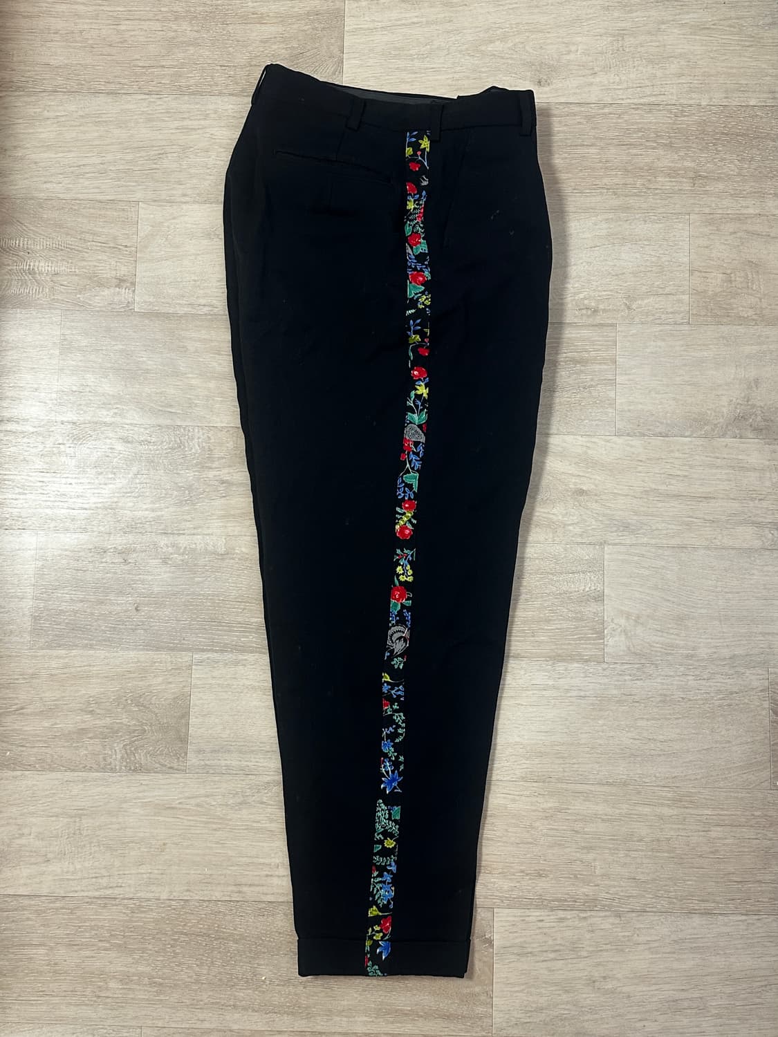 꼼데가르송 옴므 플러스 사이드 플로럴 울 슬랙스 상품이미지2