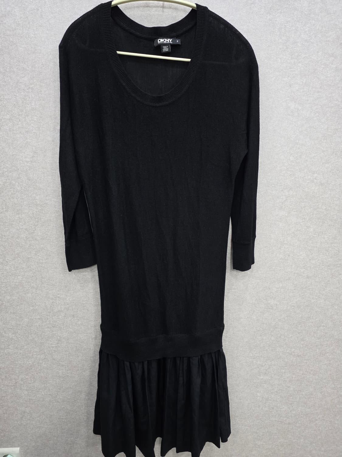 DKNY 실크 블랙 니트 플리츠 원피스 상품이미지2