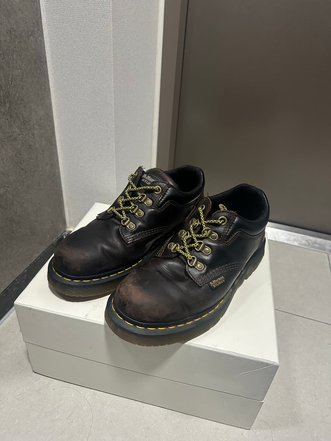 스투시 닥터마틴 8053 브라운 상품이미지2