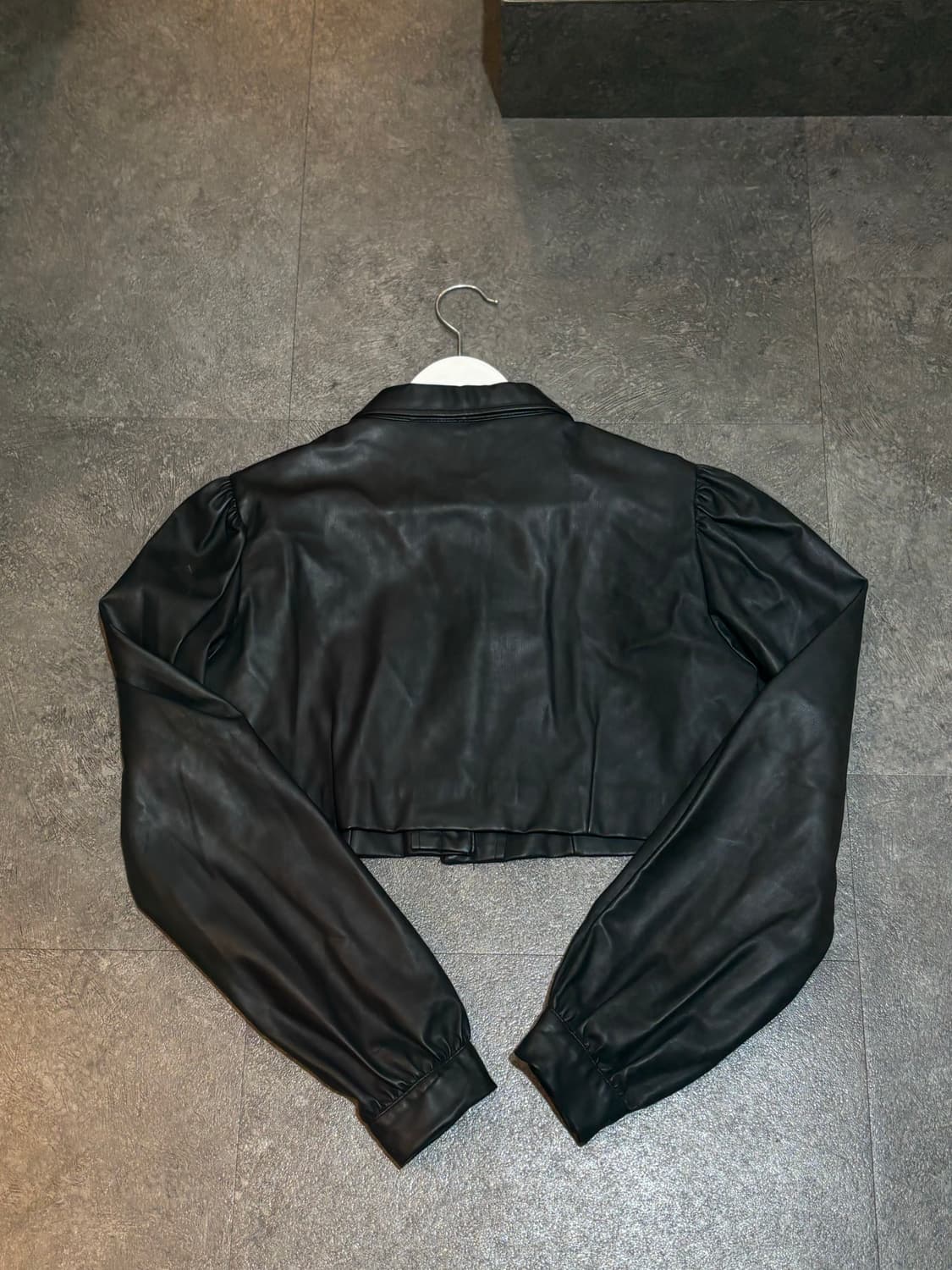 자라 여성 크롭 레더자켓 L사이즈 상품이미지3