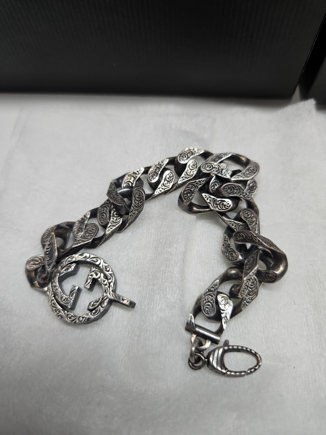 구찌 인터로킹G 실버 팔찌 상품이미지2