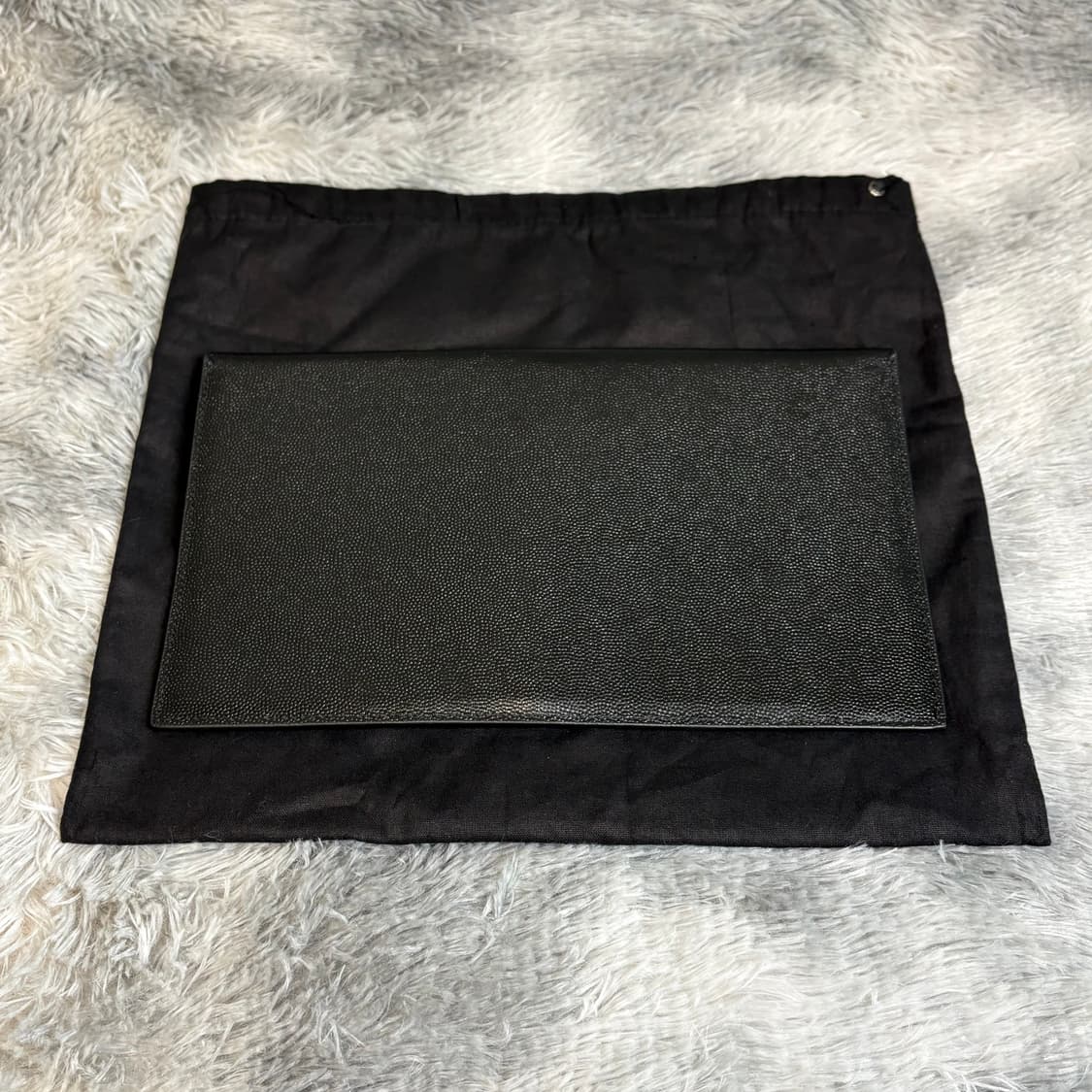 입생로랑 업타운 클러치 금장 새상품급 상품이미지2