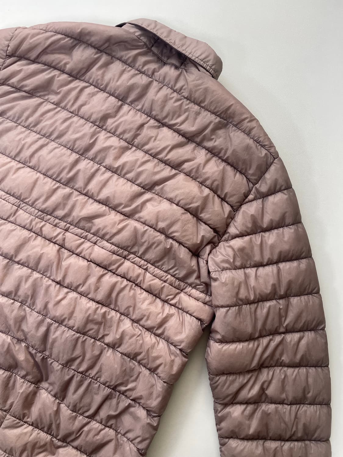 [L] 스톤 아일랜드 마이크로 얀 경량 패딩 상품이미지9