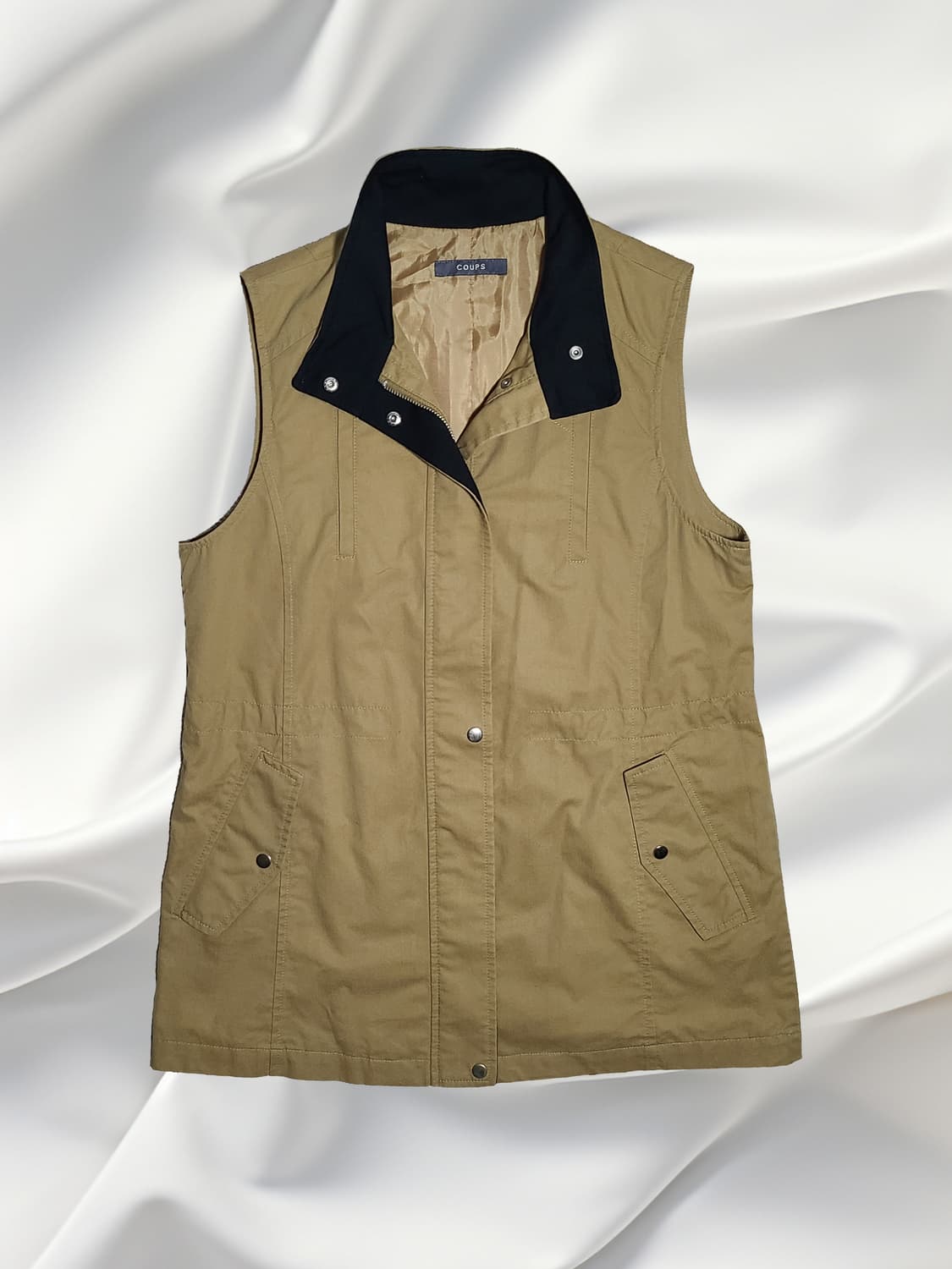 COUPS 꾸즈 베이지 하이넥 야상 조끼 상품이미지2