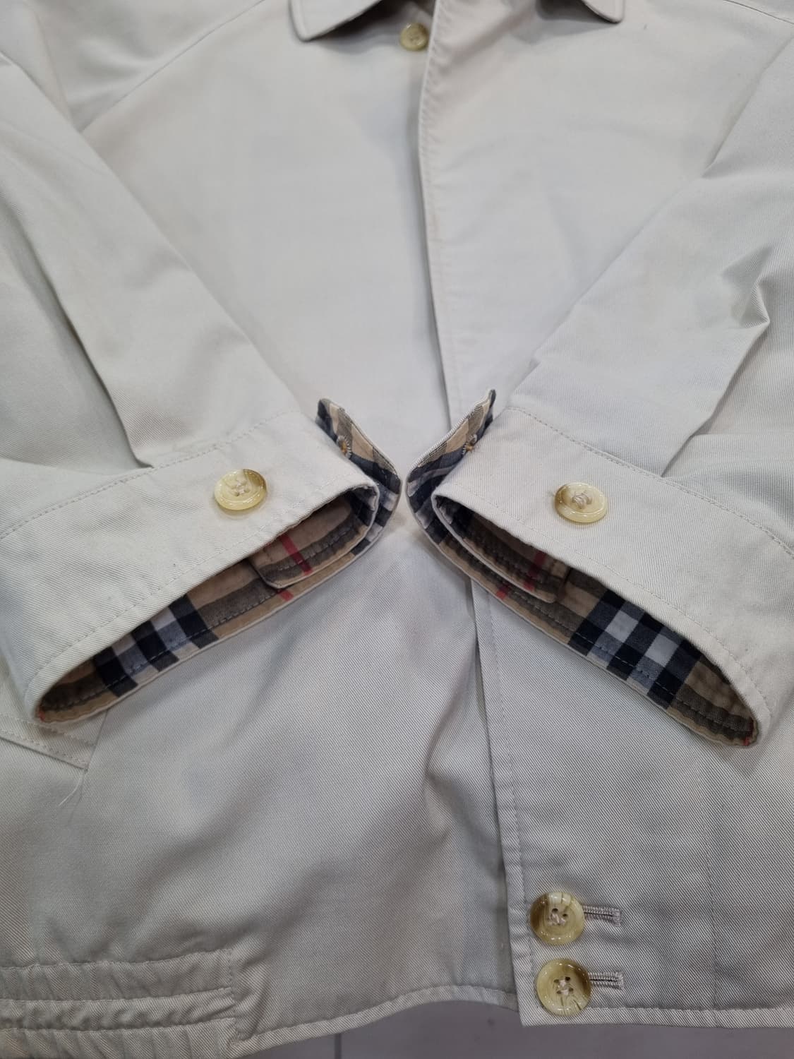 버버리 남성 베이지 자켓 상품이미지4