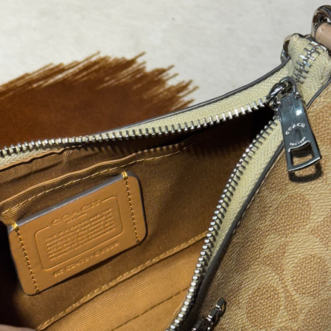 코치 테리 숄더백 호보백 핑크베이지 y2k 상품이미지8