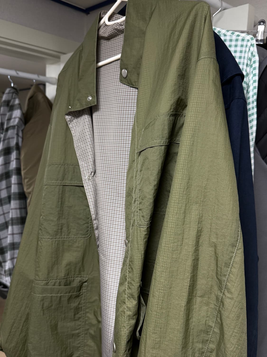 SHIRTER 리버시블 하이넥 자켓 카키 L 상품이미지6