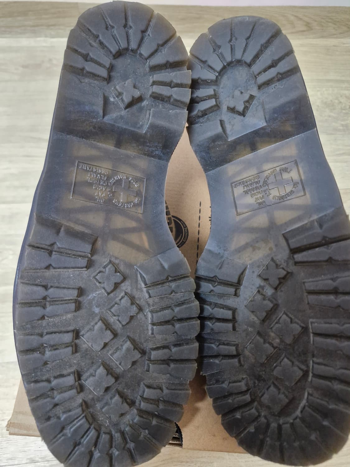 닥터마틴x디스이즈네버댓 콜라보 1461 280사이즈 판매합니다 상품이미지5