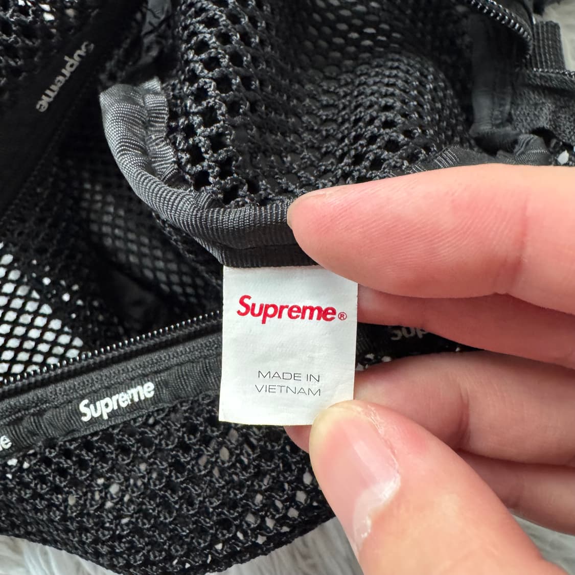 SUPREME 일본빈티지 슈프림 메쉬 미니 더플백 블랙 23ss 가방 상품이미지7