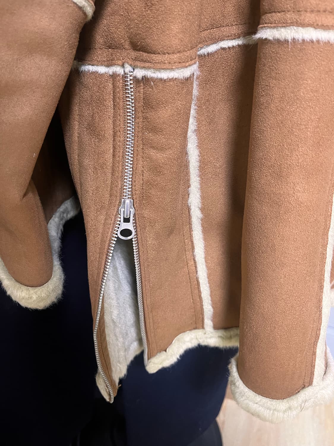 LOCLE 로클 (로우클래식) 브라운 스웨이드 무스탕 자켓 상품이미지4