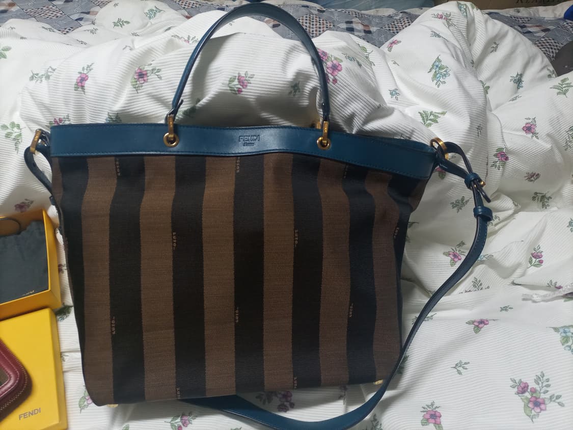 정품 펜디 토트 숄더 백 상품이미지1