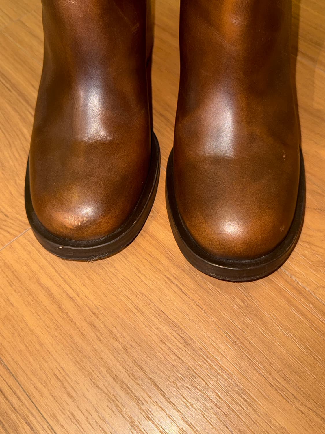 미우미우 부츠 37.5사이즈 판매합니다. 상품이미지7
