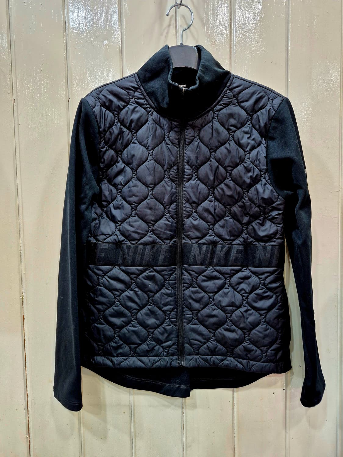 여성 나이키  에어로레이어 자켓 상품이미지1