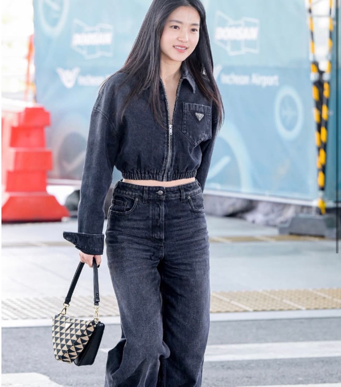 프라다 데님 블루종 크롭 자켓 38사이즈 (뉴진스 해린착용) 상품이미지3