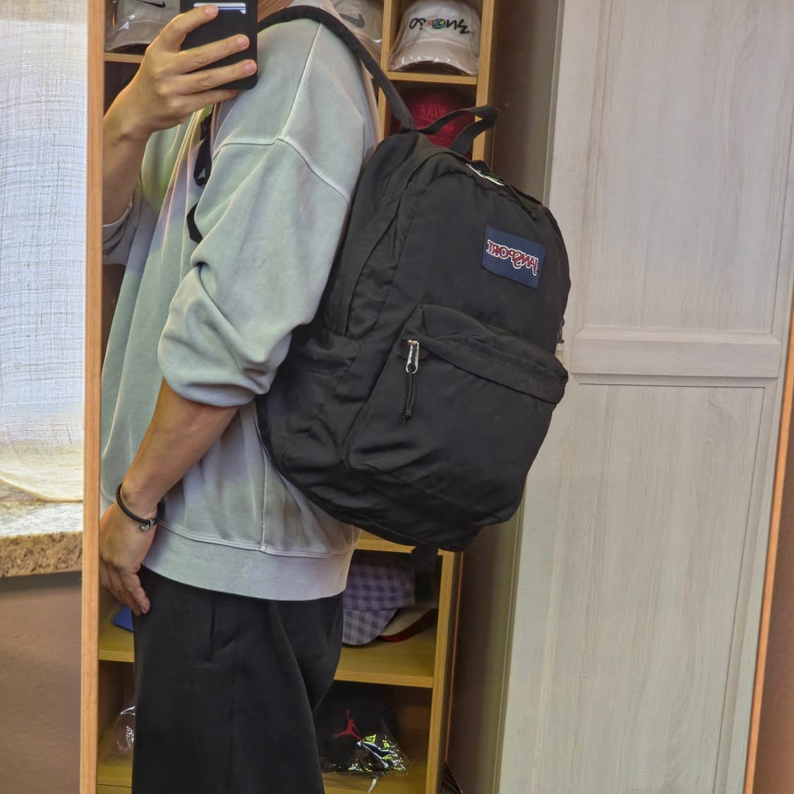 잔스포츠 블랙 백팩 가방 상품이미지2