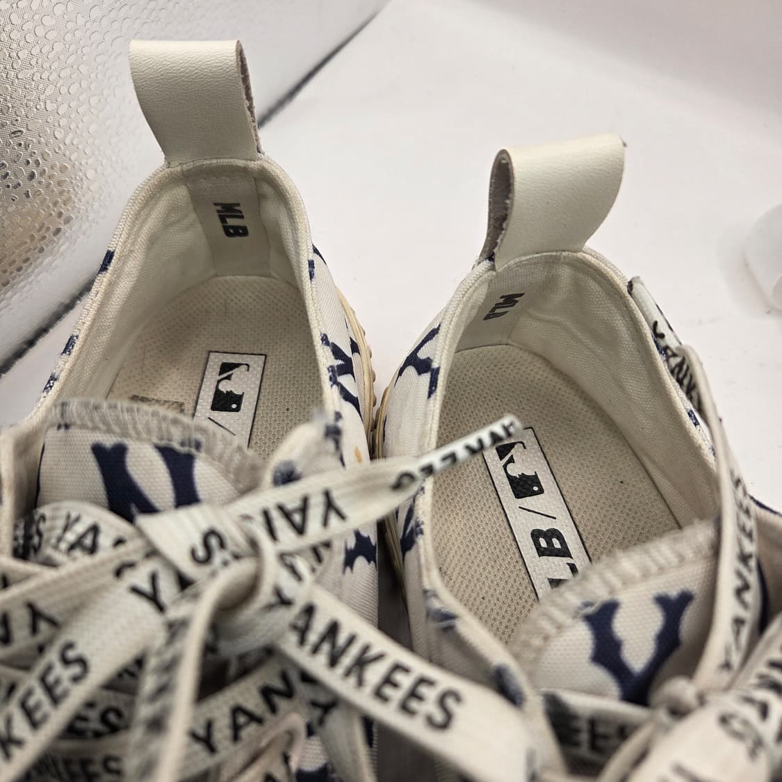 240 MLB 플레이볼 클래식 모노그램 운동화 스니커즈 화이트 블루 상품이미지9