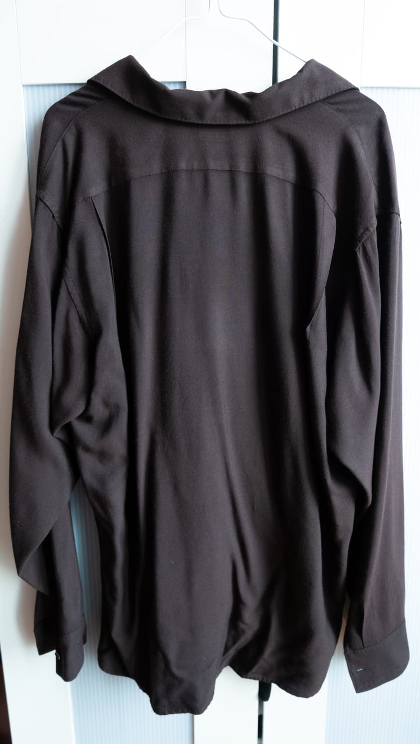 코모리 레이온 블랙 셔츠 상품이미지2