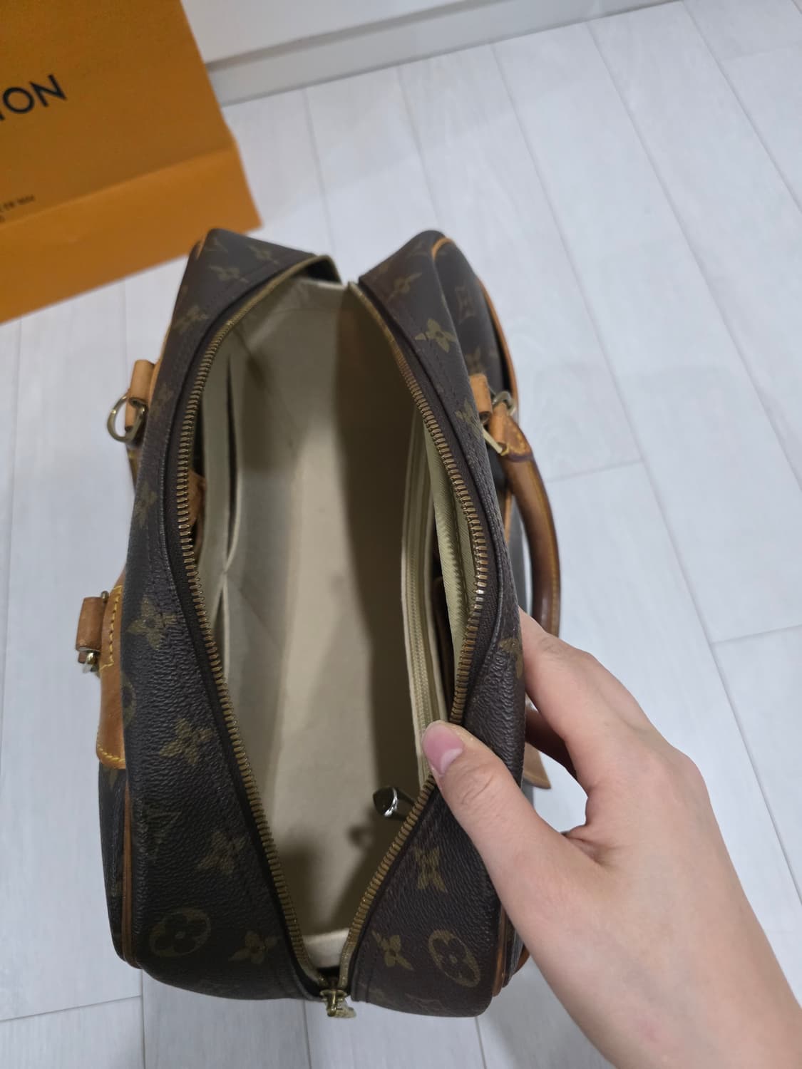 루이비통 모노그램 도빌 토트백 핸드백 여행용가방 상품이미지9