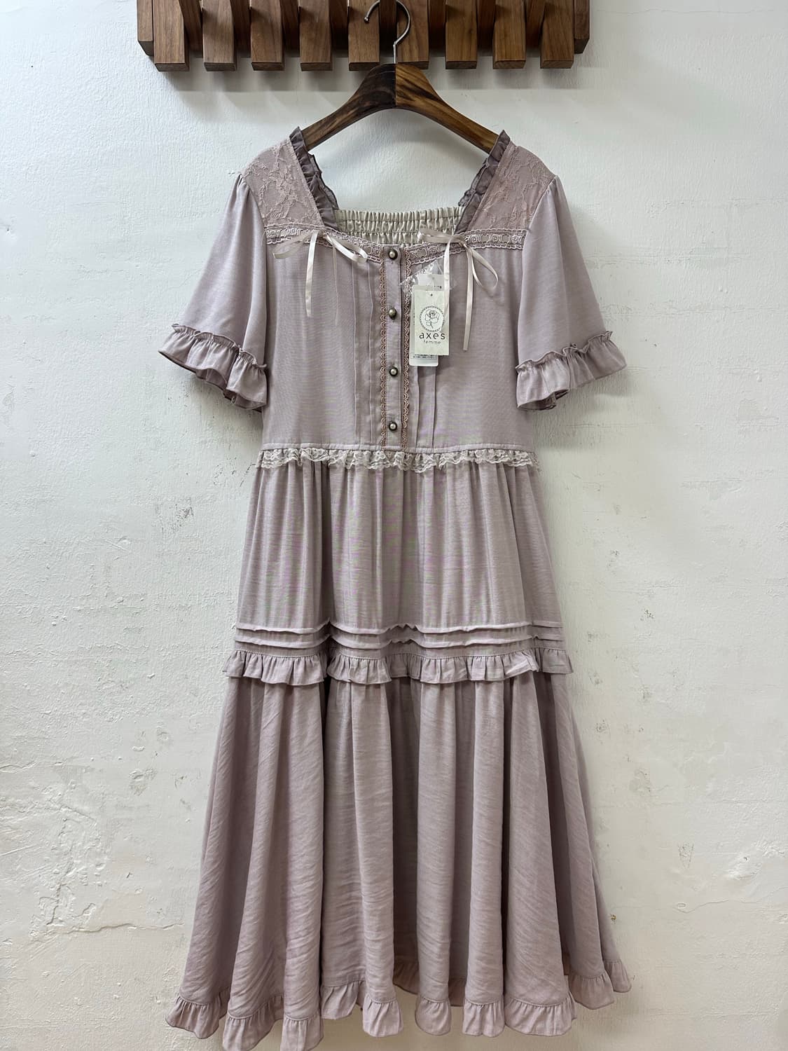 택있는새상품 axes femme 엑시즈팜 레이스 스모크 원피스 상품이미지1