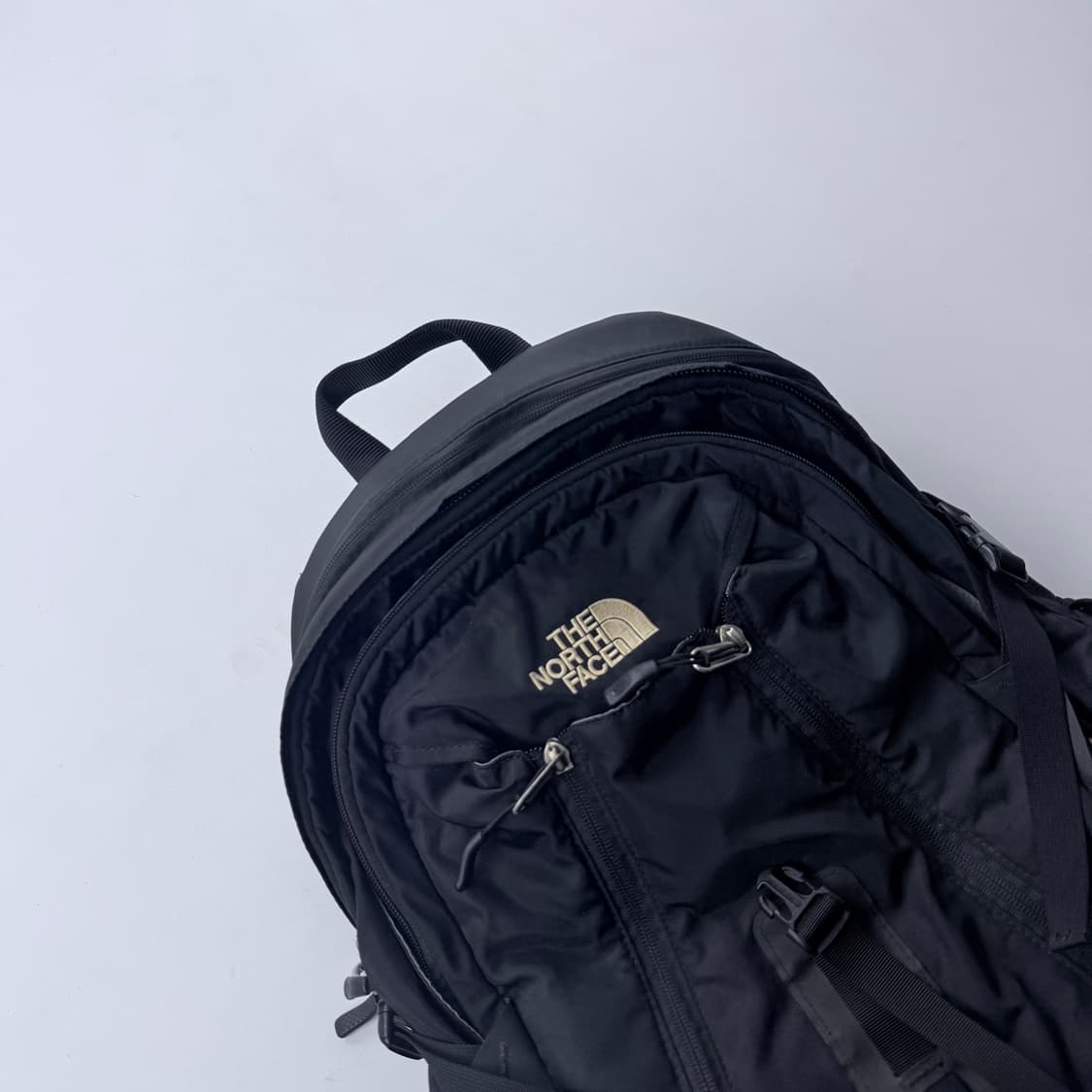 노스페이스 서지 테크웨어 백팩 상품이미지2