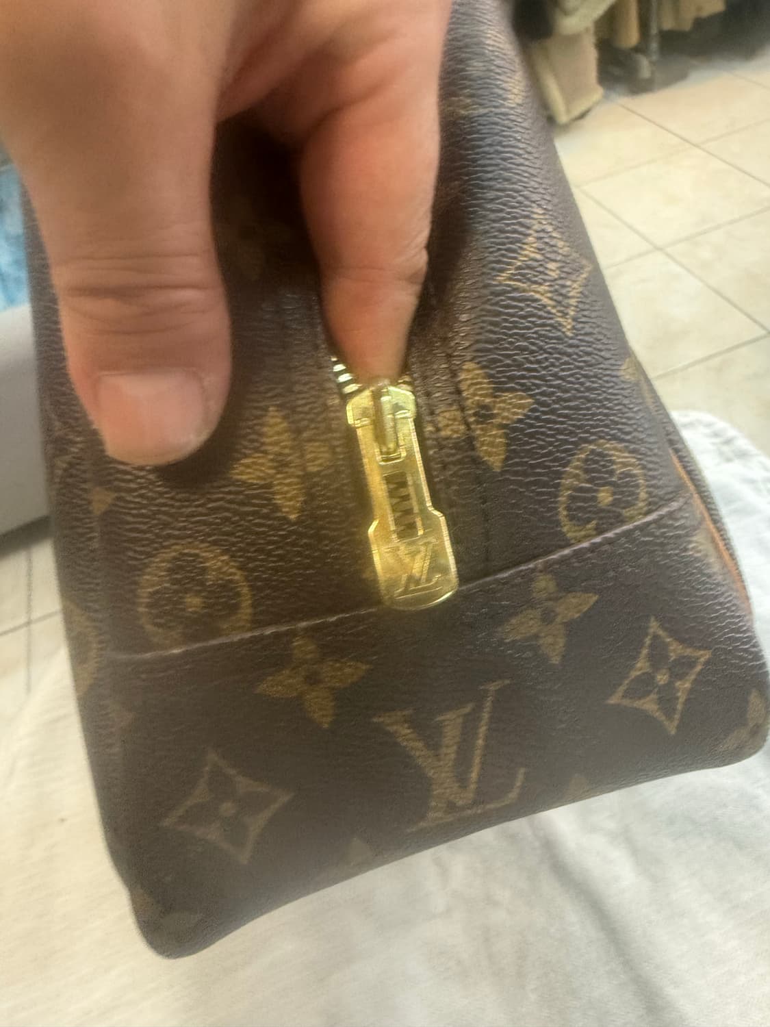 정품 루이비통 도빌백 팝니다 상품이미지10