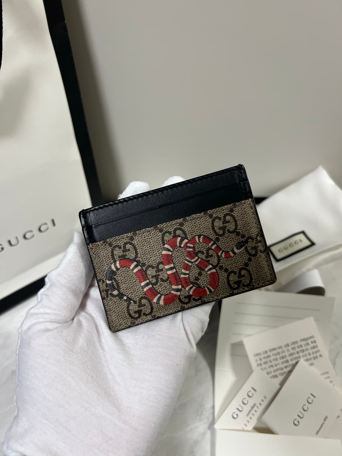 구찌 스네이크 카드지갑 상품이미지1