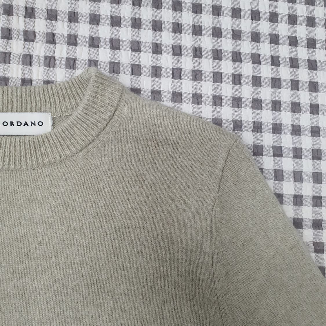 지오다노 울100 니트 스웨터 남자95 상품이미지3