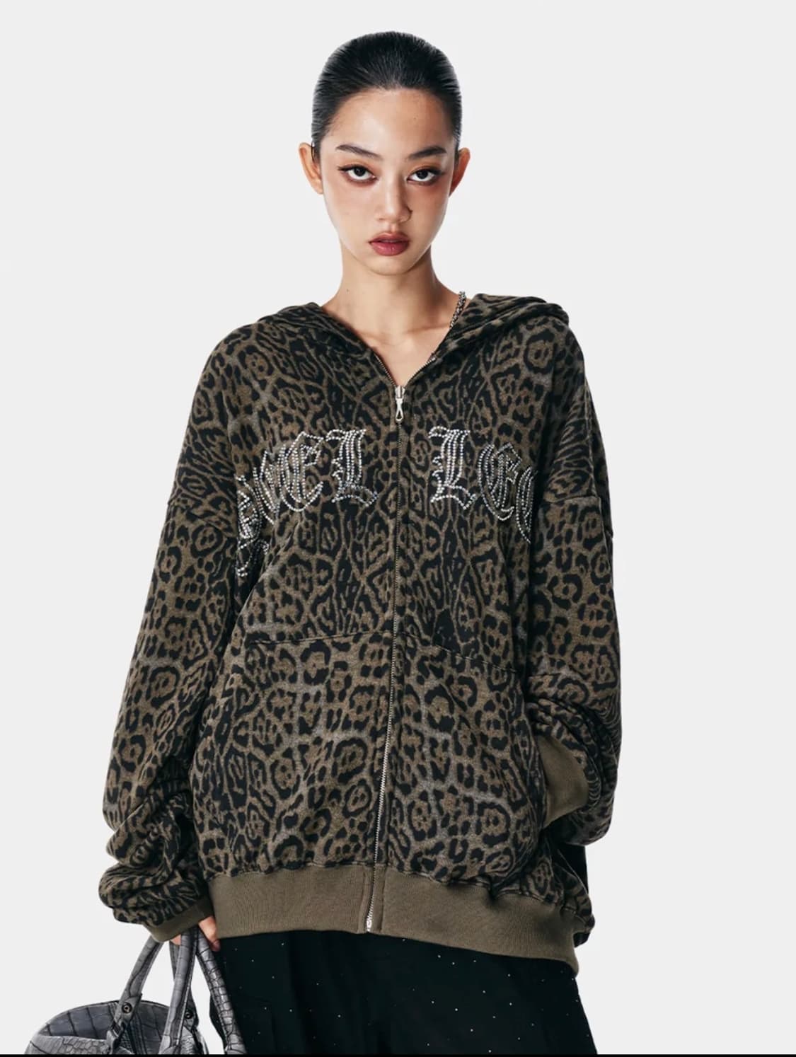 STUDDED ZIP-UP HOODIE OVERSIZED LEOPARD 상품이미지1