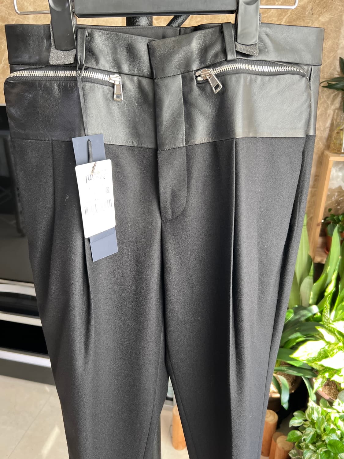 준지 16FW 리얼양가죽 배색 지퍼 디테일 팬츠 (블랙) 46사이즈 상품이미지2