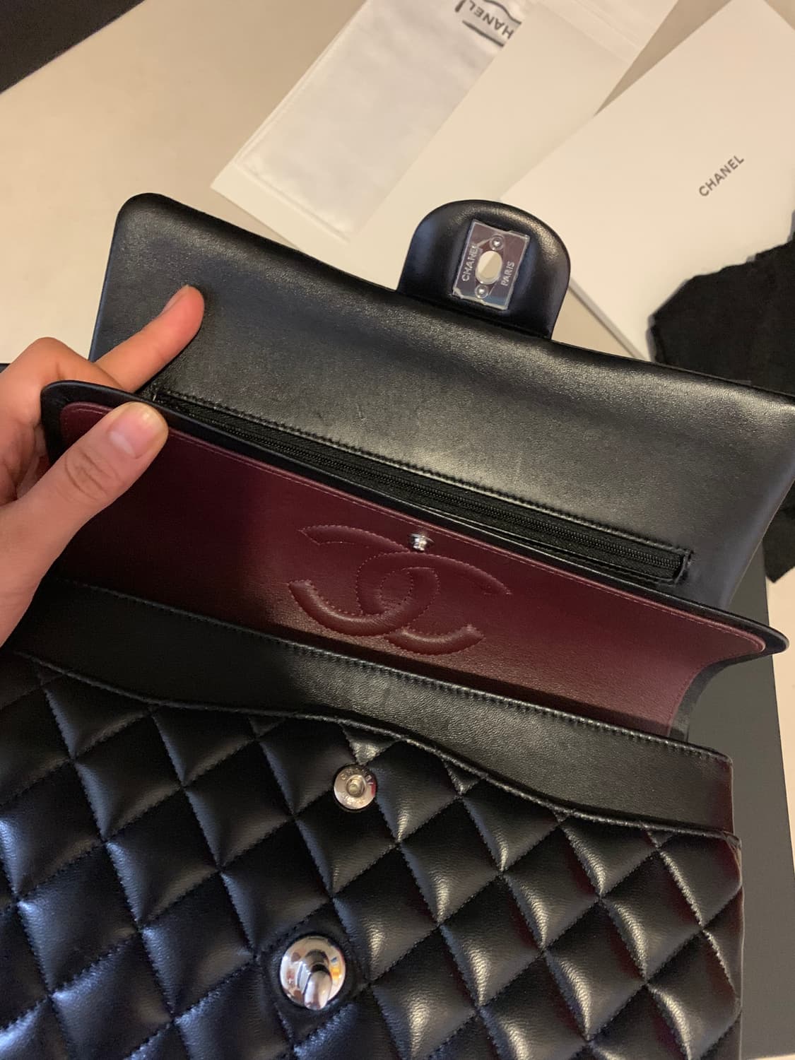 샤넬 클래식 미듐 램스킨 은장 상품이미지7