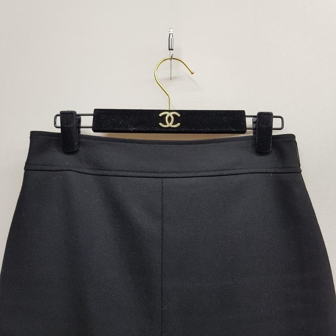 모조에스핀 2024 H라인 슬릿 스커트 S사이즈 상품이미지2