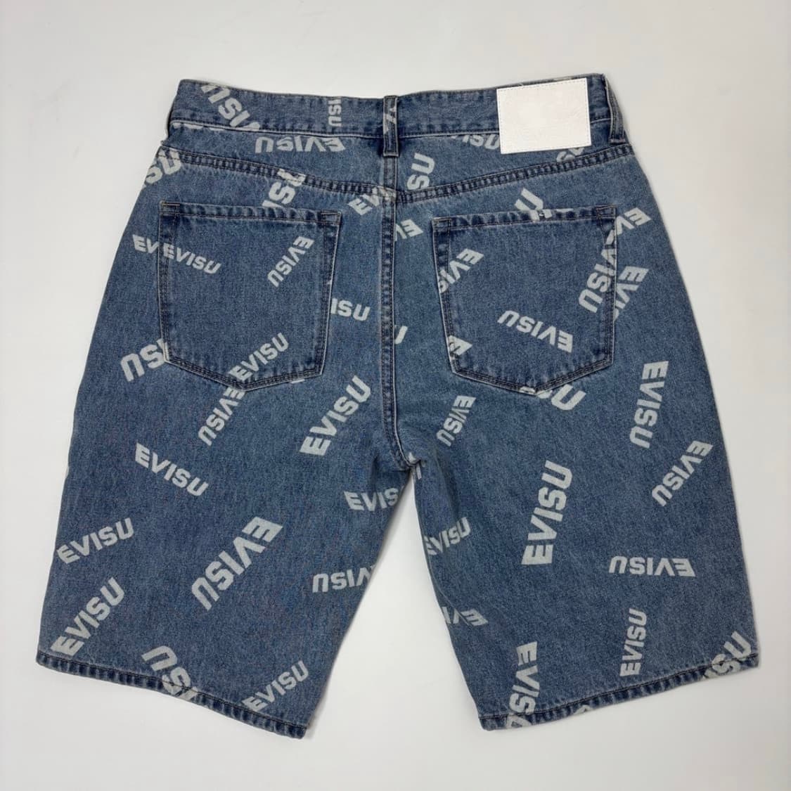 에비수 로고 프린팅 반바지 상품이미지2